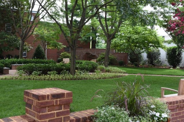 Broad View of Thompson Park